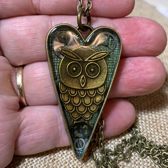 Twinsdesign Jewelry - Owl Gears Necklace Resin layered New
